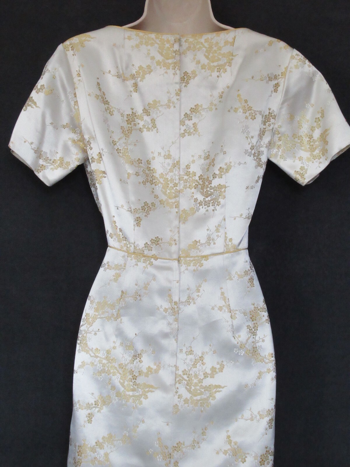 50’s Vintage Asian White Gold Cherry Blossom Embroidery Toggles Formal Dress M