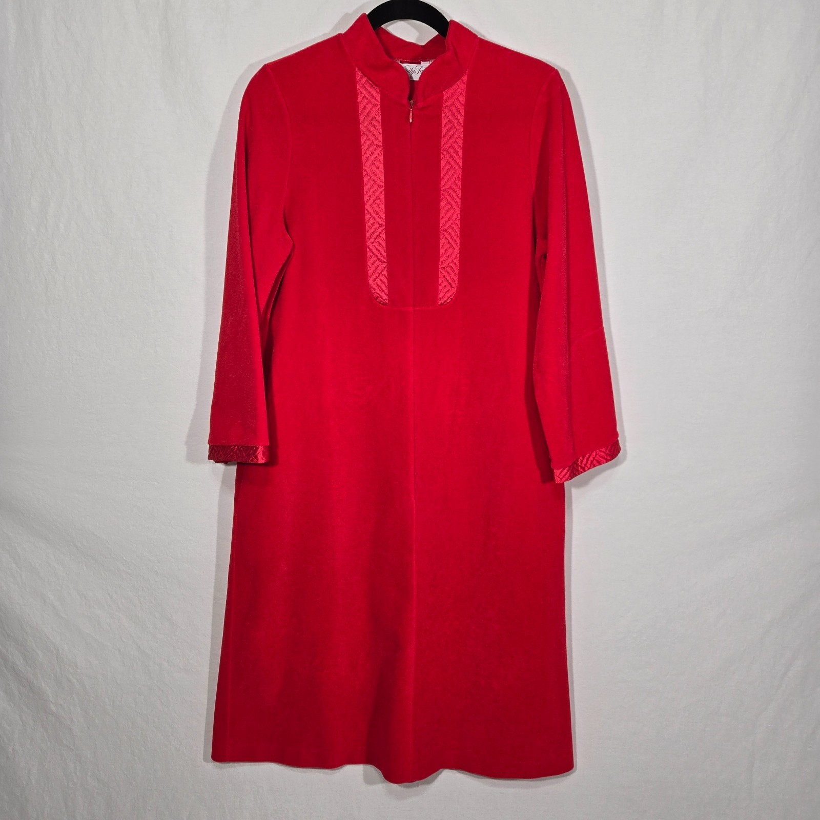 U.S.A. Vintage VANITY FAIR Red VELVET Satin Trim Mid-Length House Dress Size S.