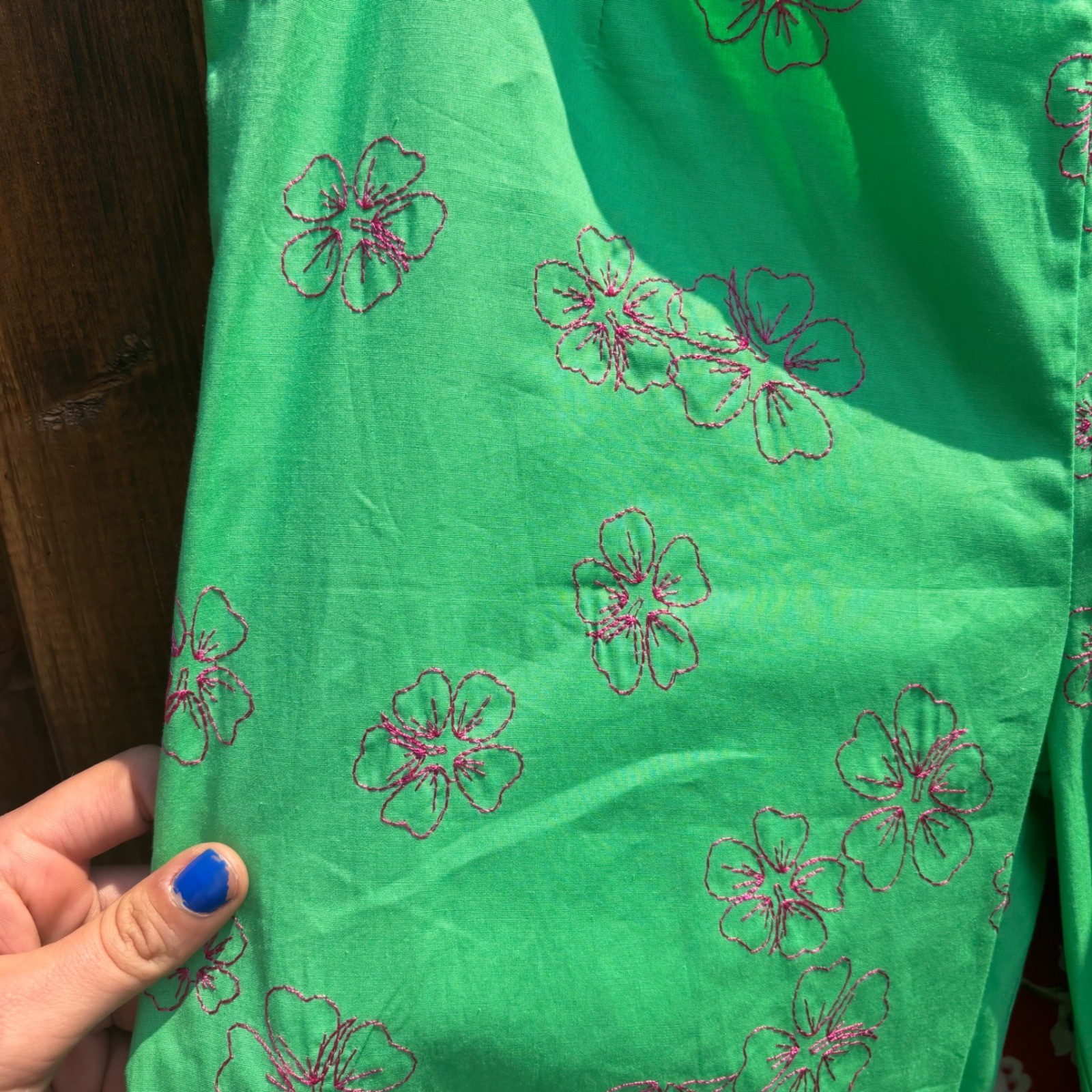 Green Pink Floral Embroidered Mid Rise Wide Leg Flare Capri Pants Size 12