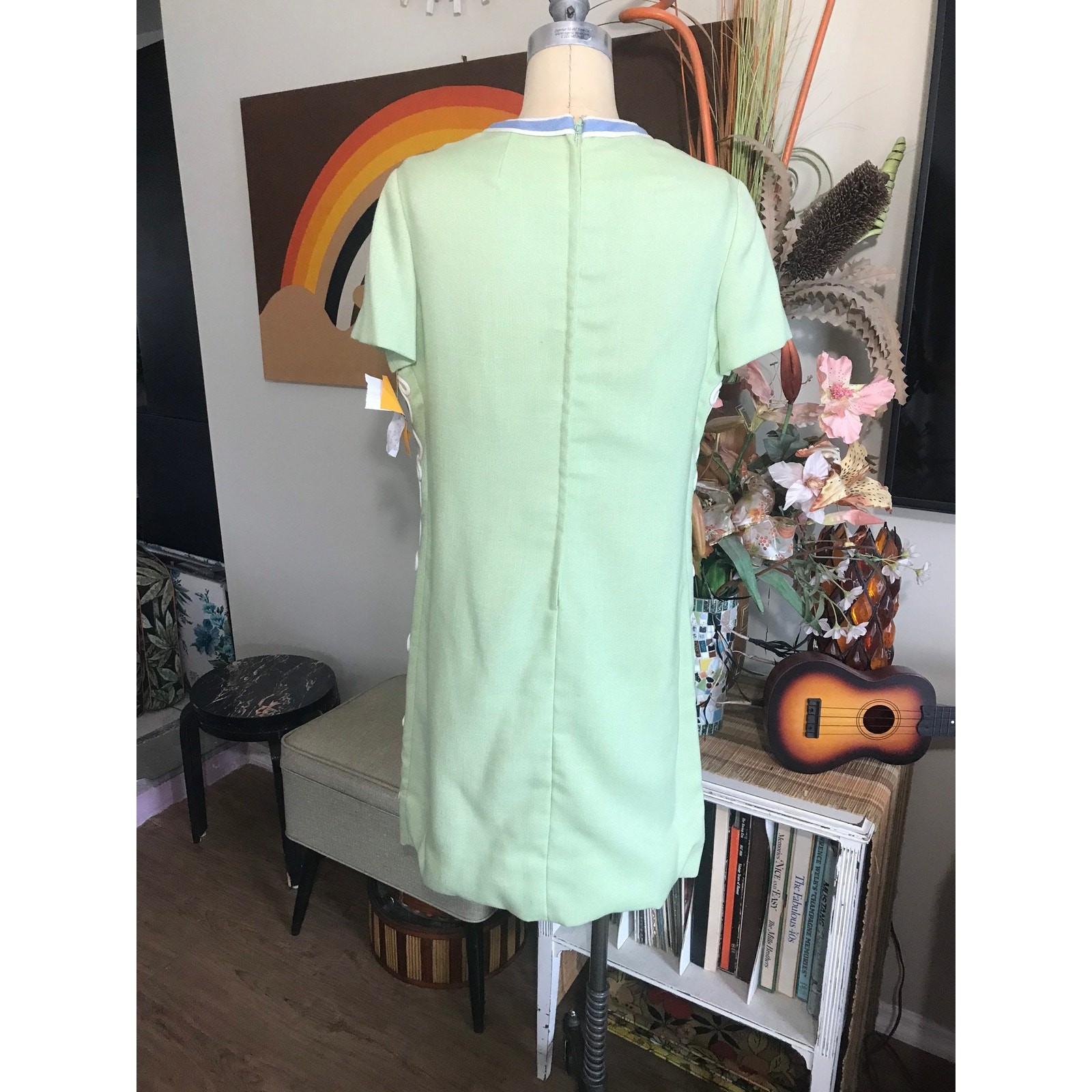 Vintage 1960s Parues Feinstein Shift Dress Celery Green Blue Applique Mod Mini