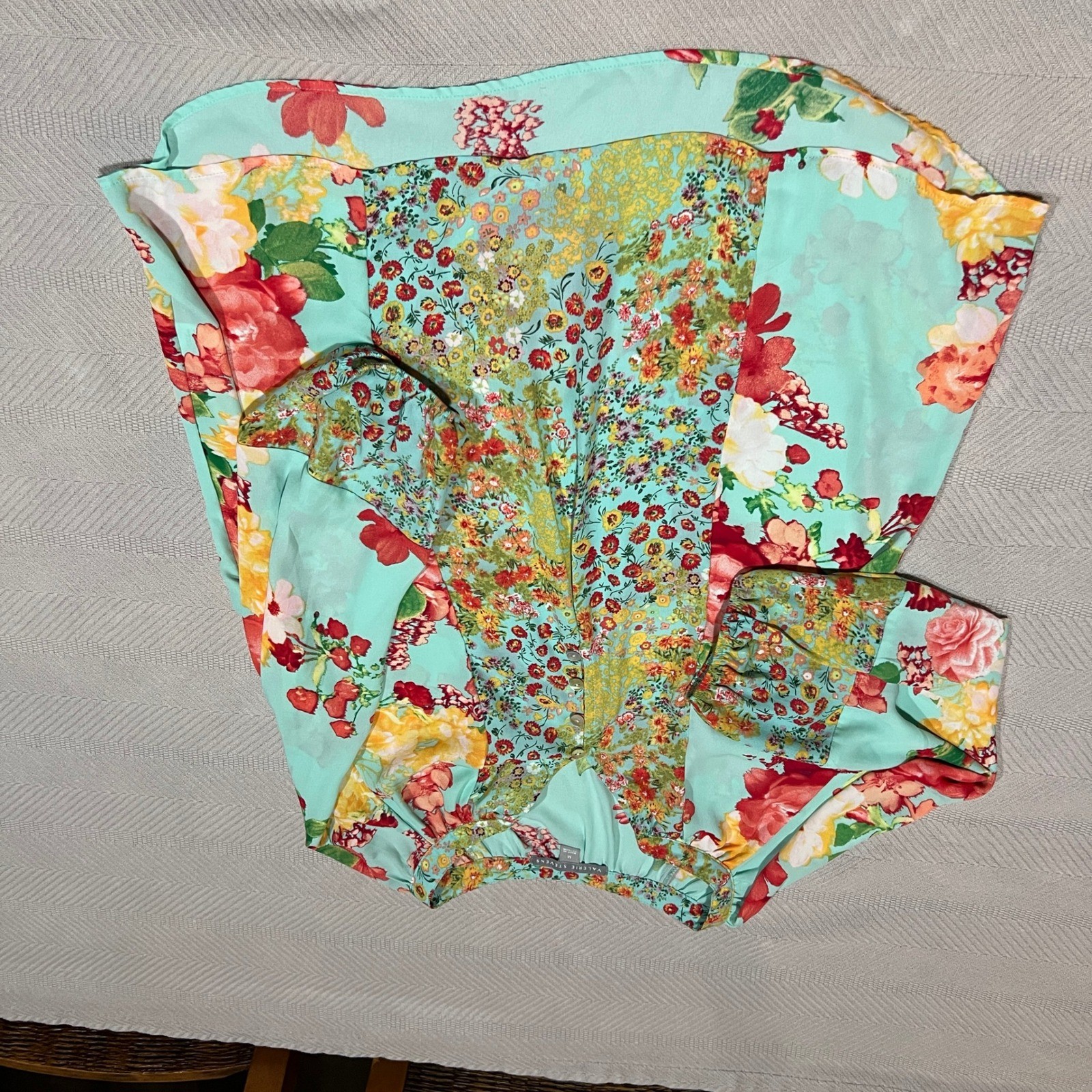 Valerie Stevens Women’s Med Floral Boho Peasant Tunic Top Multicolor Lightweight