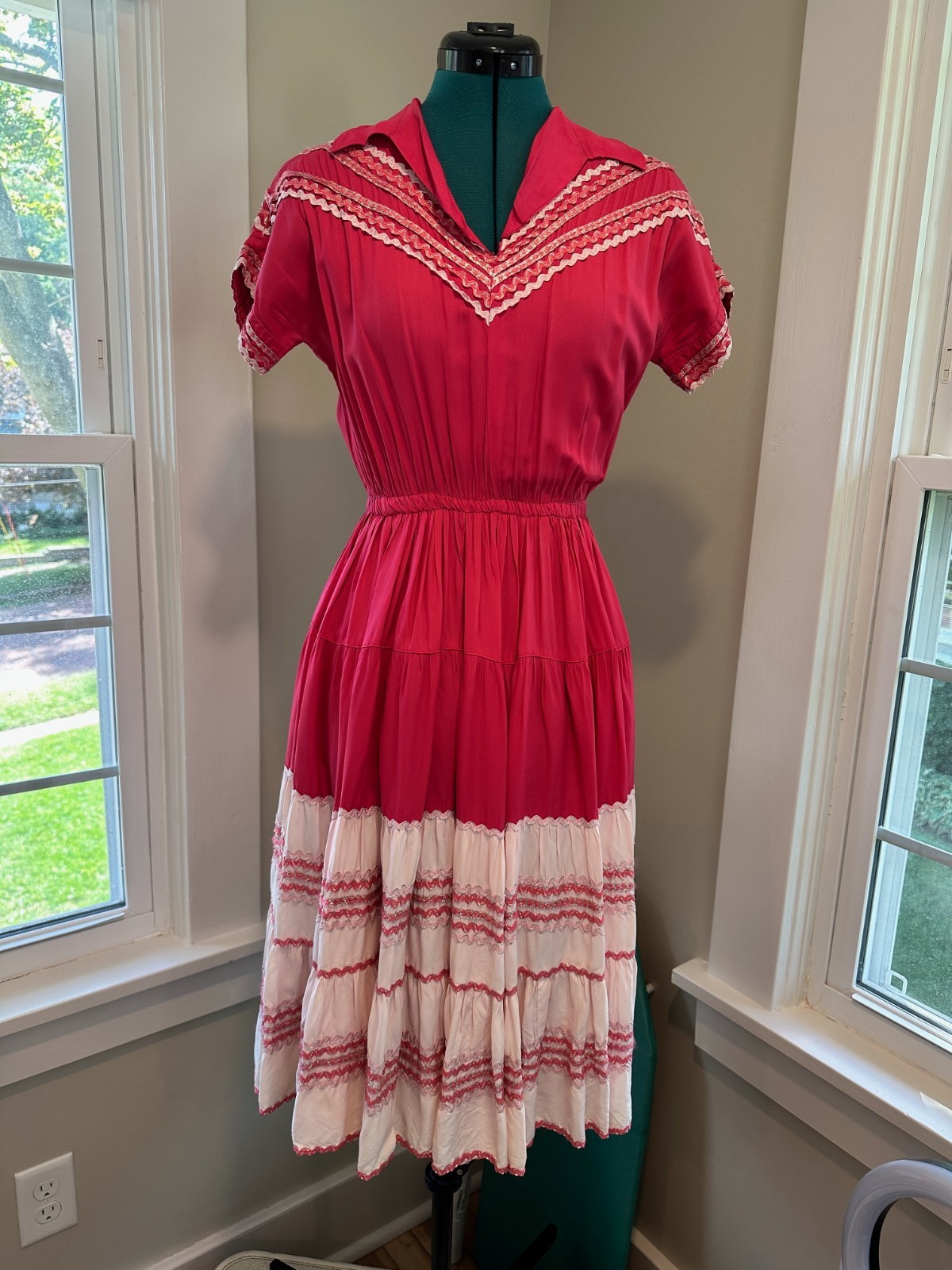 Vintage 1950s two toned hot pink and light pink Patio Southwest Dress S/M