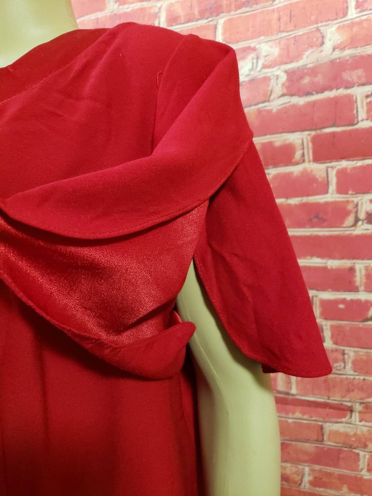 Sue Brett Collection Women’s Vintage 50’s Rare Dress SIZE 6 Red Short Slv #C6