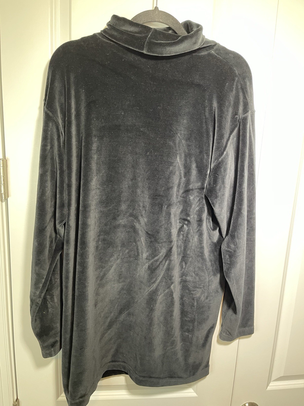 Vintage (92) Dockers Large Black Velvet Turtleneck Long sleeve Logo Embroidered
