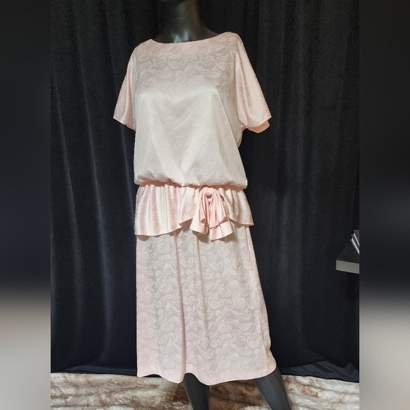 JENNY Made In USA Vintage Light Pink Dress with Waist Detail Size Large