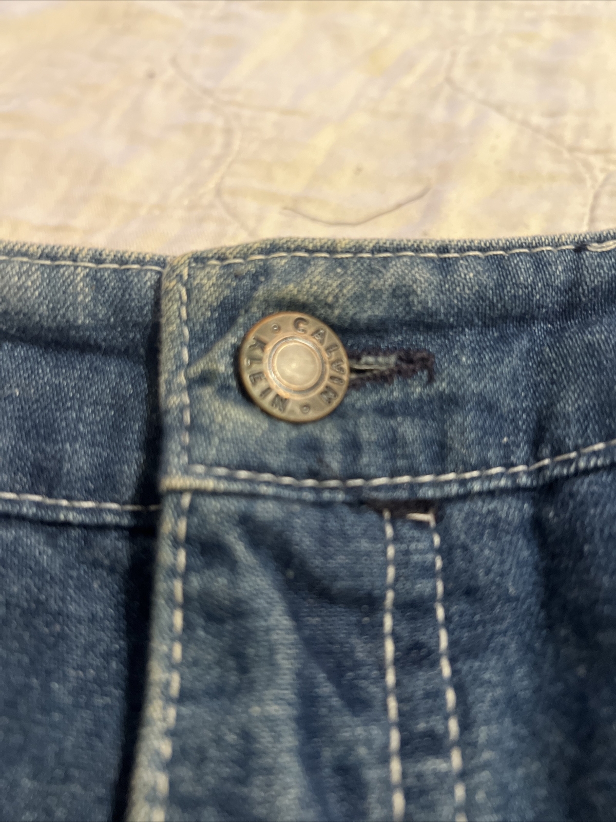 Vintage Calvin Klein 1970s Women’s Size 12 Distressed Blue Jeans 28 x 29 NICE
