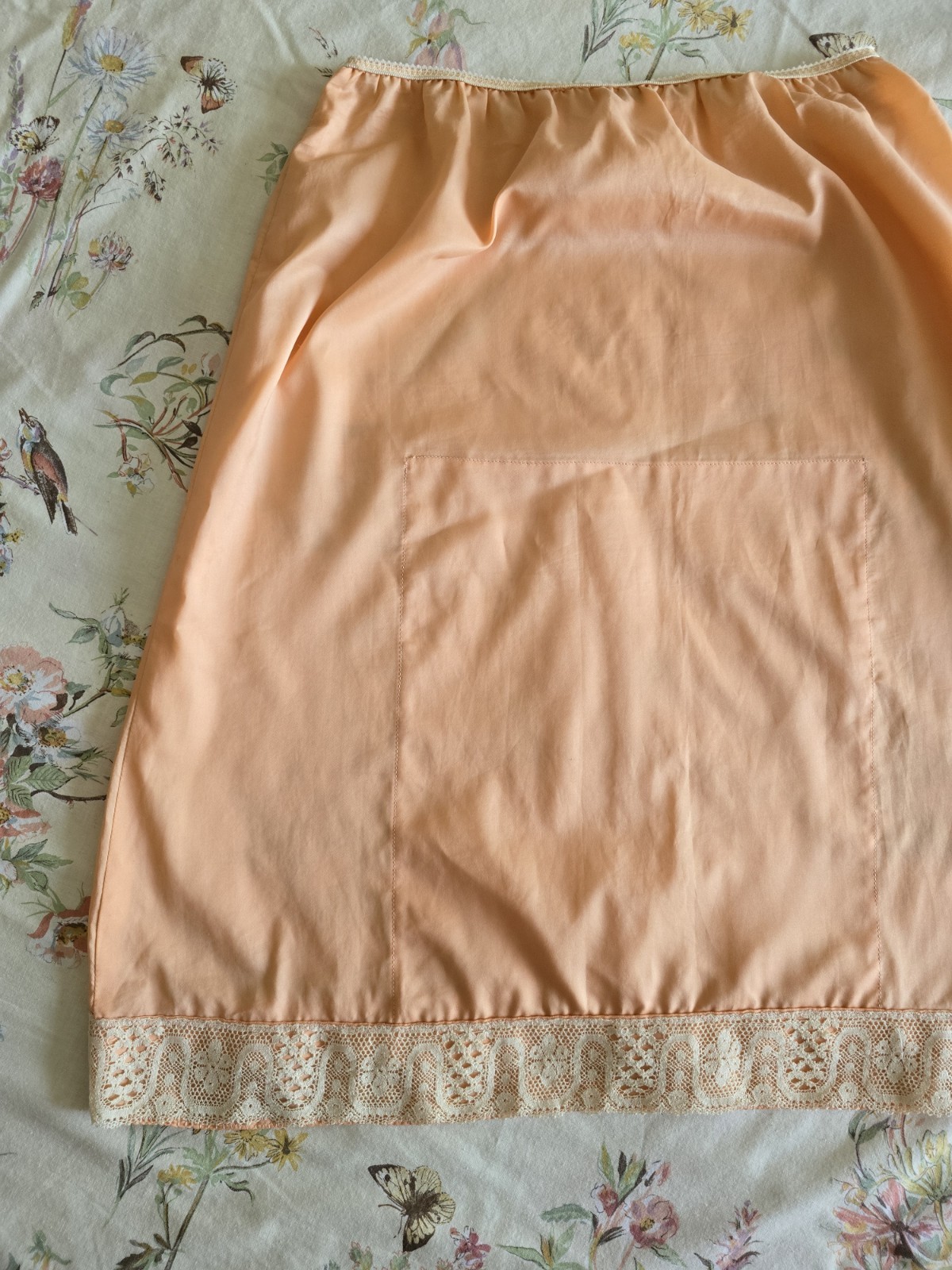 Vintage 1960s Peach Half Slip Skirt Womens XS Small Mid Century Burlesque Lace