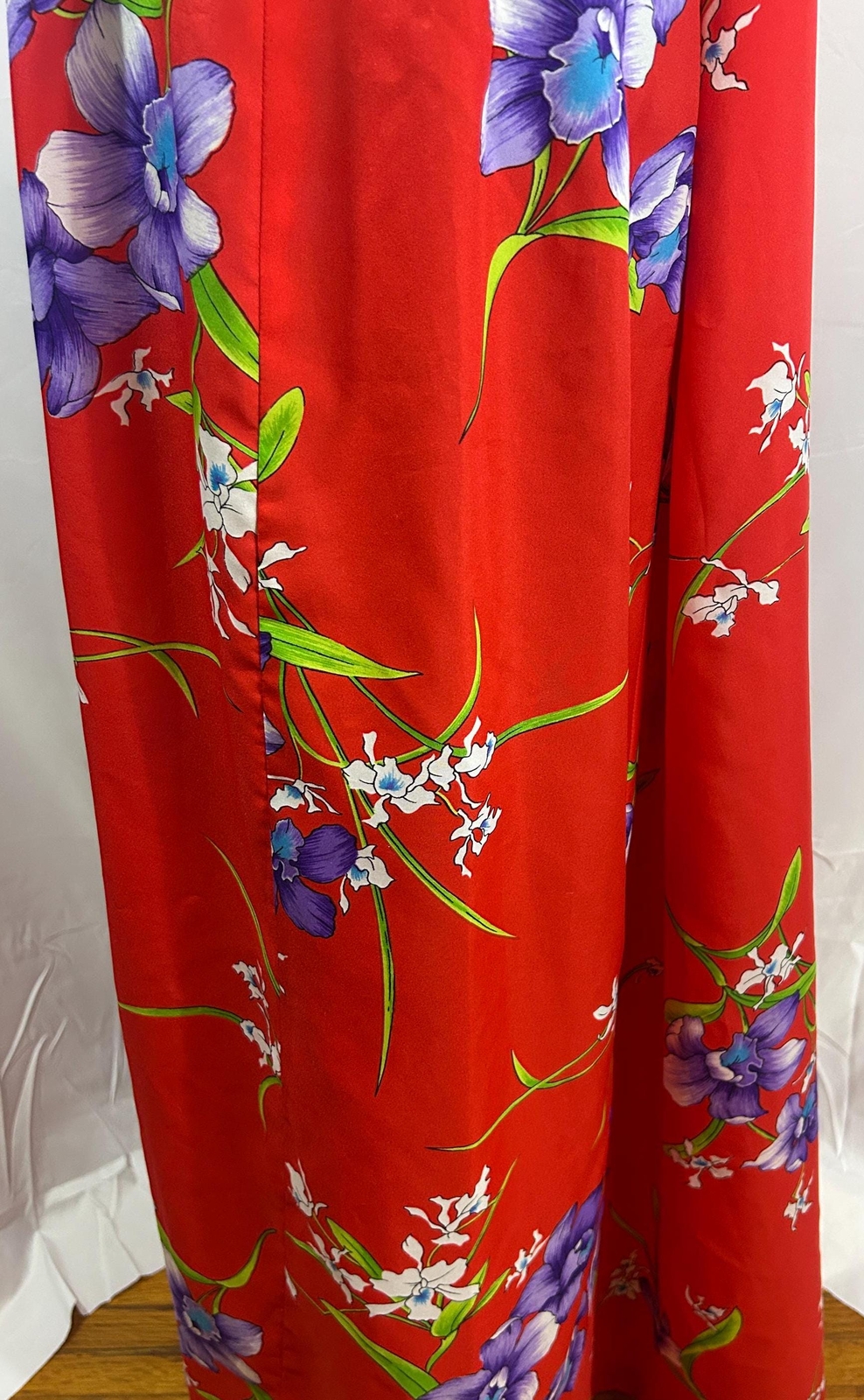 Vtg Fashion by Loke Red with Purple Flower Design Princess Style Cut Dress M-L