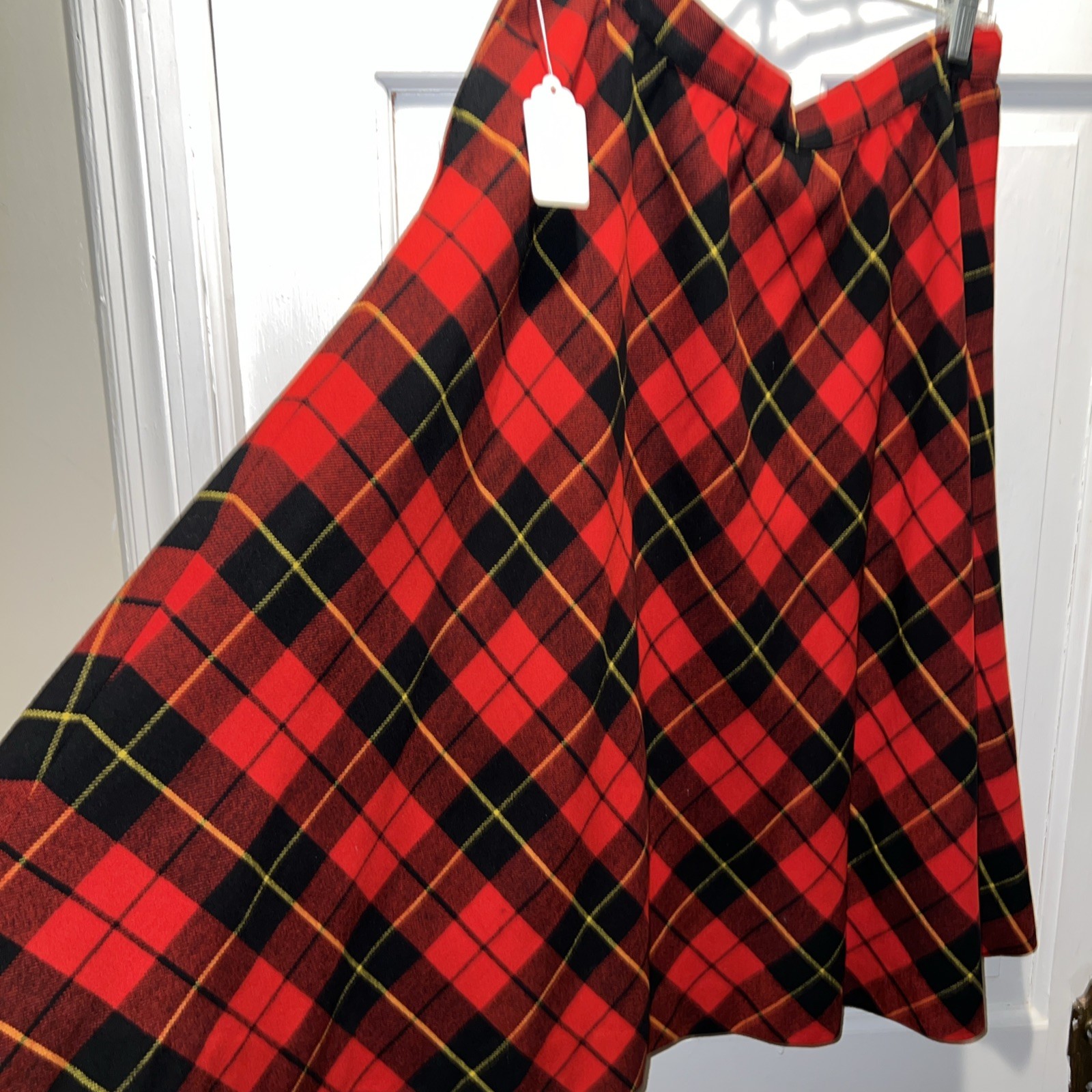 Saks fifth Avenue Vintage red diagonal plaid wool blend S kirt FULL a line 6