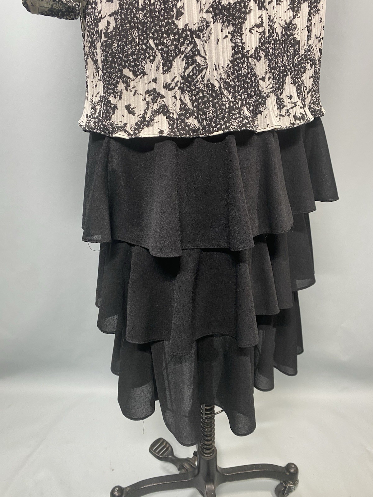 Vintage Dress SIZE XL 15/16 black ruffle flapper drop waist GOOD TIMES 70s 80s