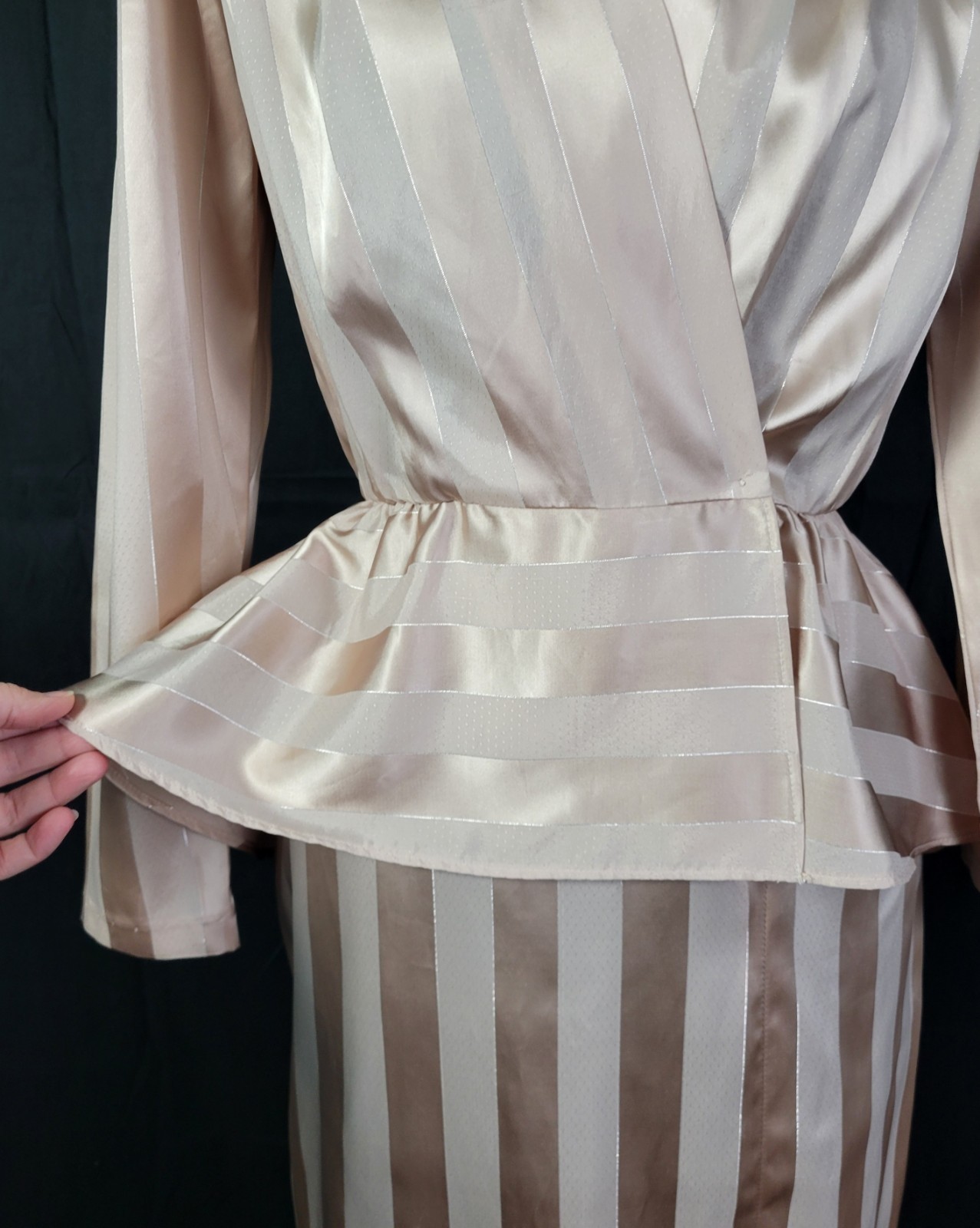 Vintage JCPenney Beige on Beige Striped Blouson Dress w Peplum Size 9/10