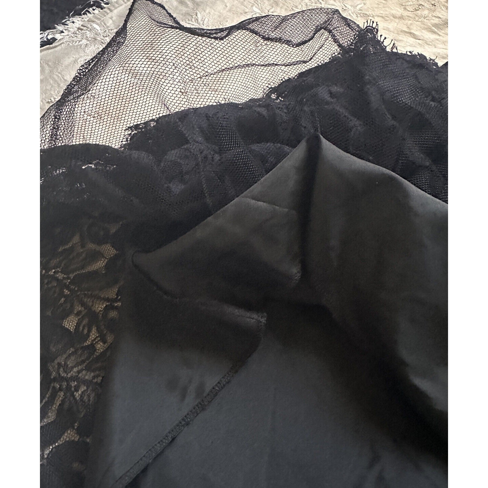Vintage Adrienne Vittadini Sweater Dress Lace Ruffles Layered Wool Black Sz M