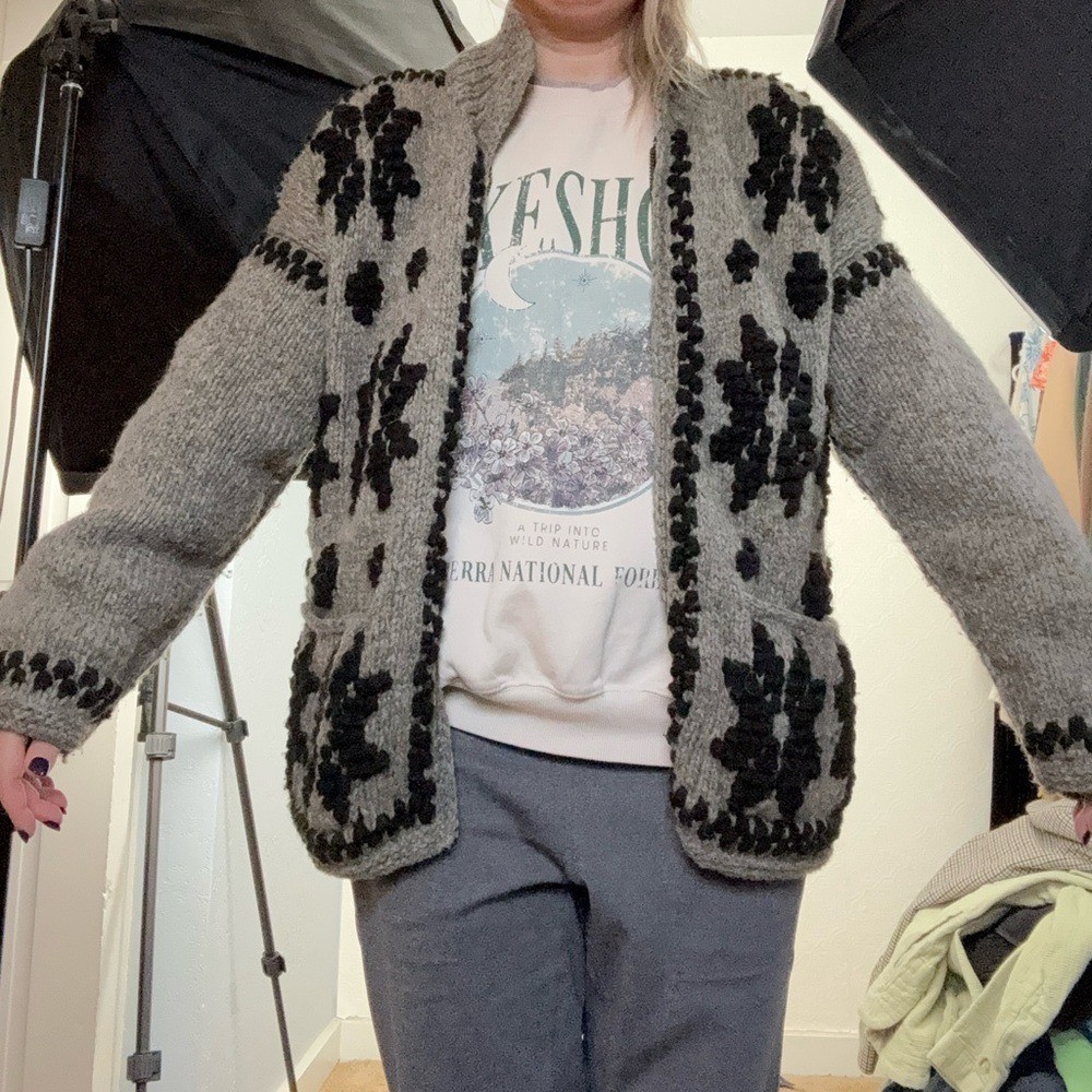 Vintage Otavalo 100% Wool Hand Made Ecuador Cardigan Sweater Zip Front Gray