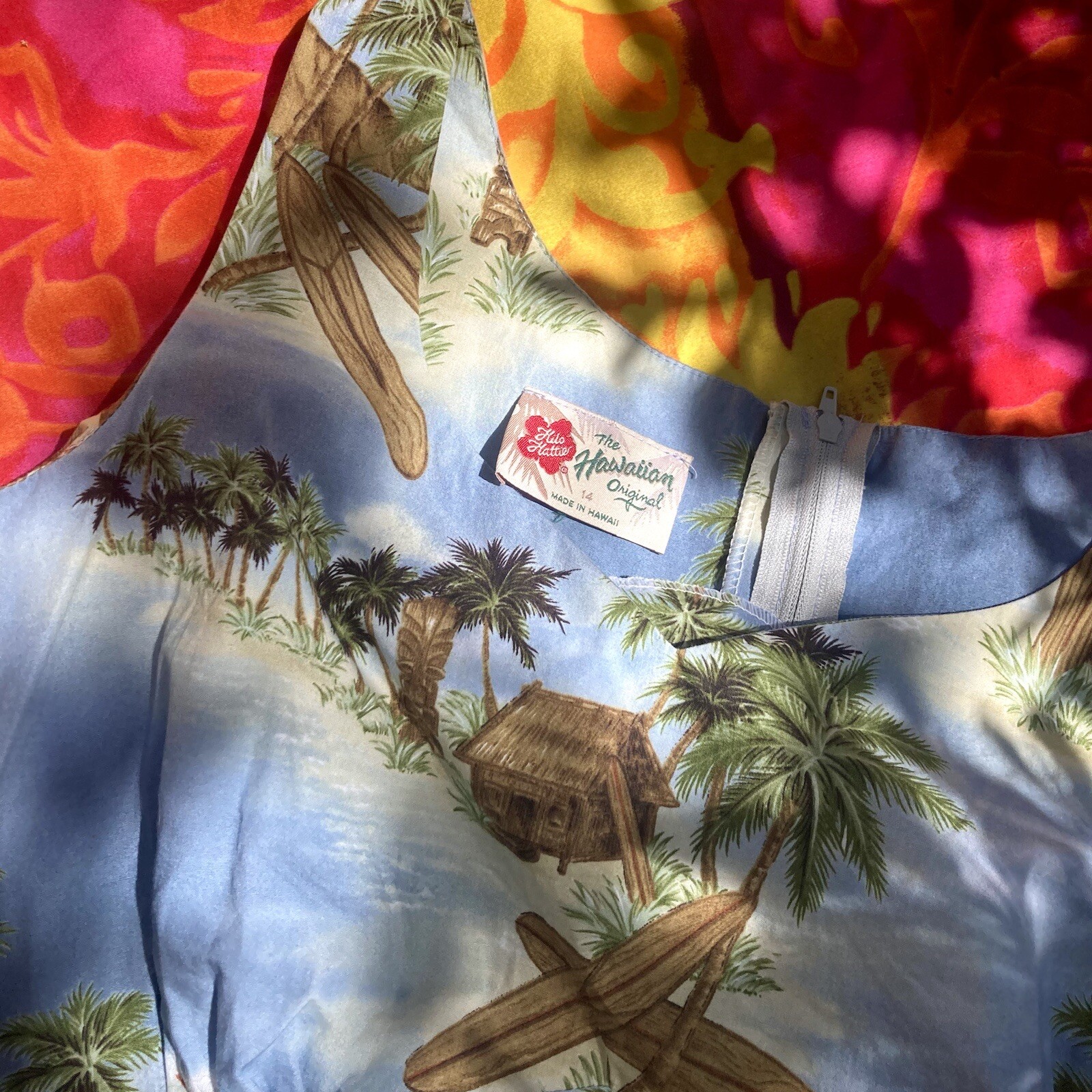 Hilo Hatties 1990s tropical Hawaiian light blue sleeveless sheath dress Size 14