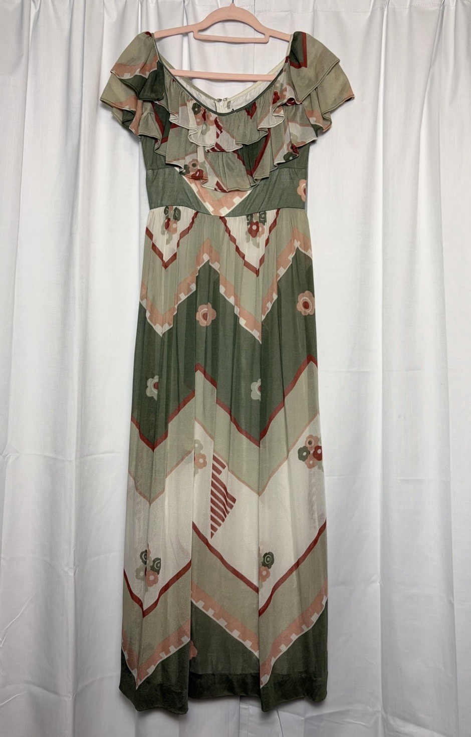 Vintage 1970s Hoku Green Neutrals Floral Ruffle Neck Maxi Dress Size 38 (Small)