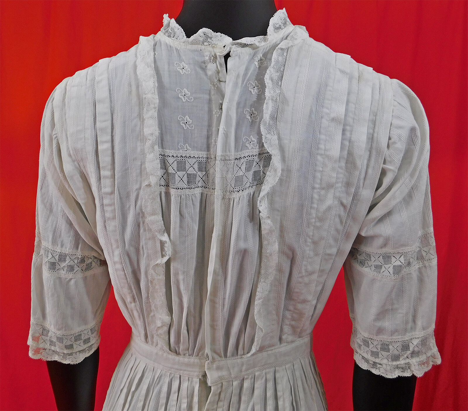 Vintage Edwardian White Cotton Pique Whitework Filet Lace Trim Tea Gown Dress