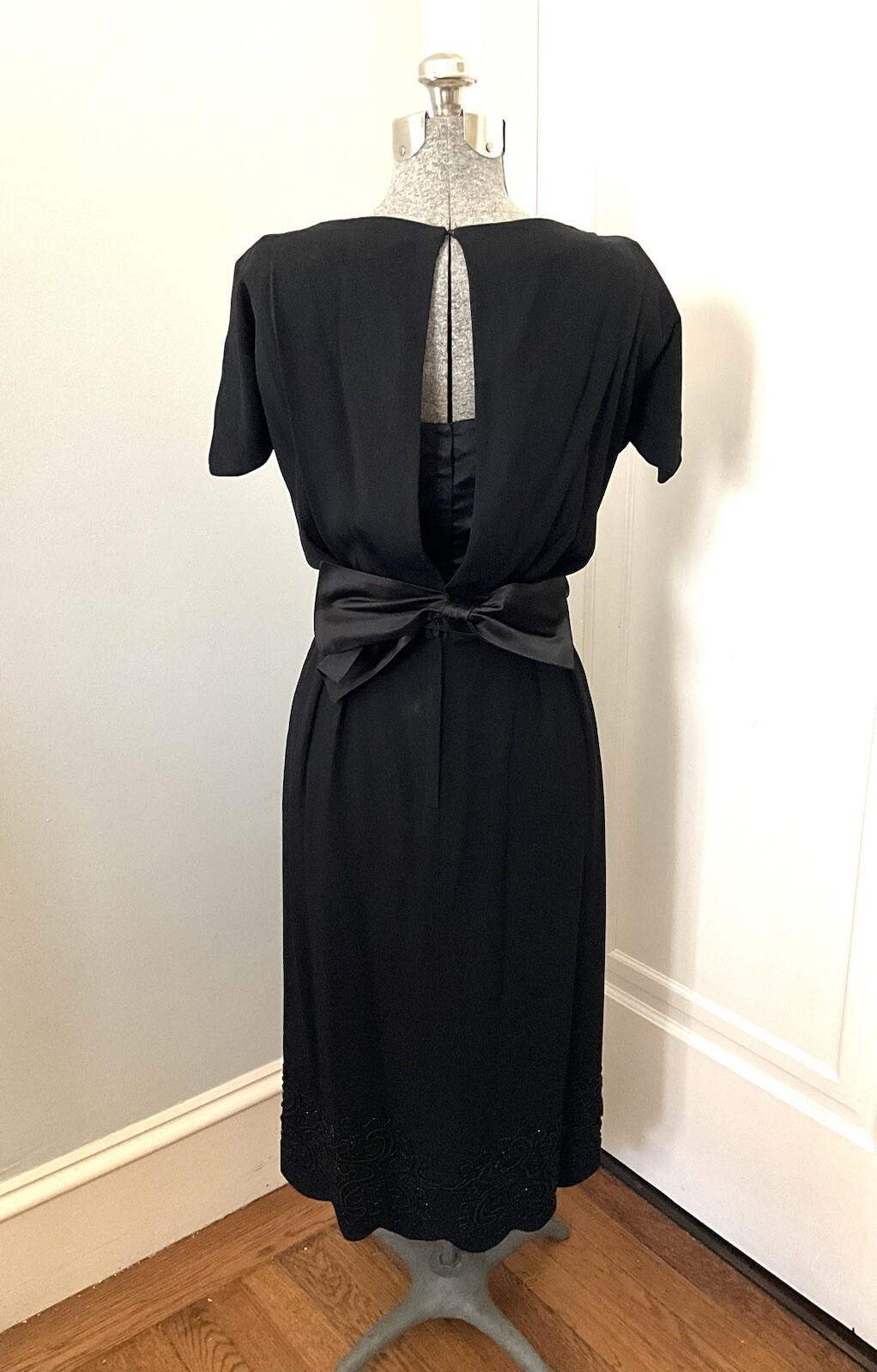 Vintage 1960’s Carlye Black Dress with Beaded Scalloped Hem