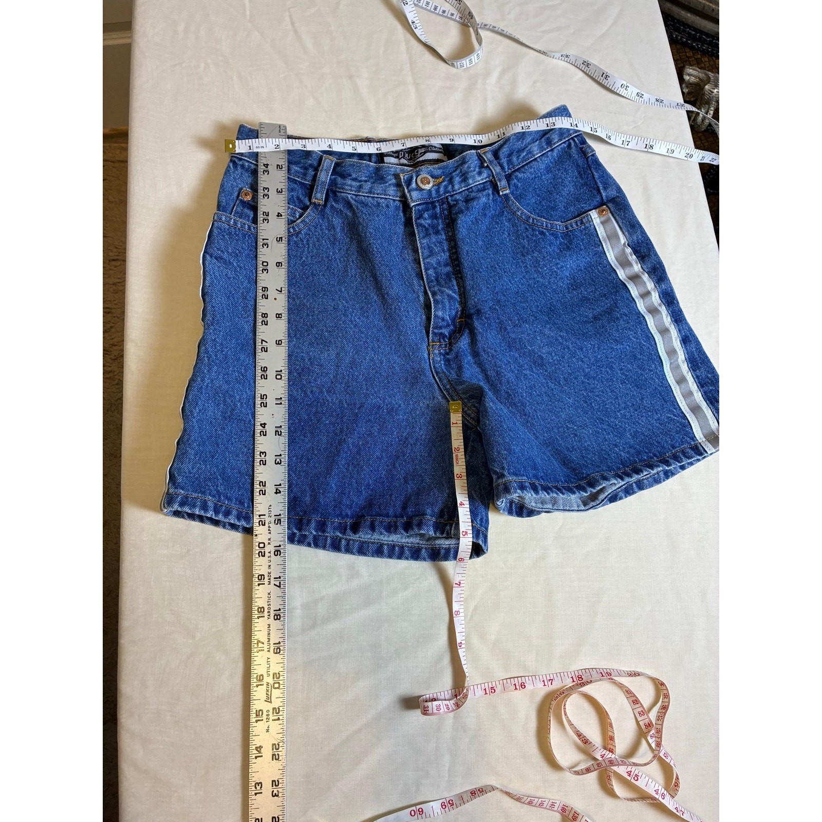 Vintage PLUGG Denim Shorts Womens 13 Blue 90s Y2K High Rise Side Stripe Mom Jean