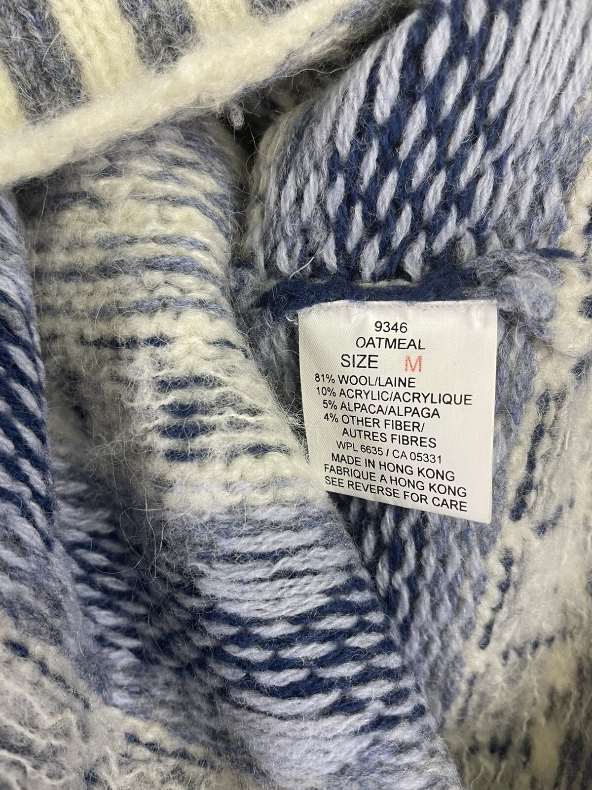 Vintage Woolrich Medium Mock Turtleneck Wool Alpaca Snowflake Sweater Blue White