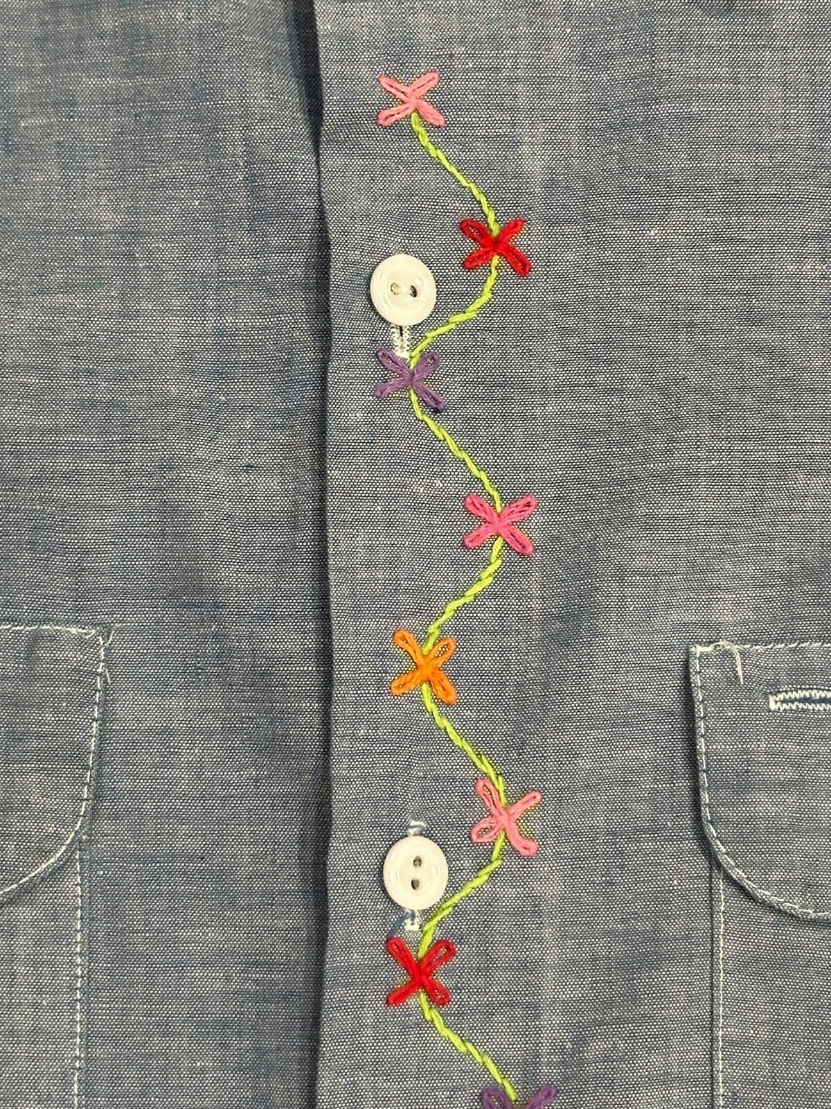 Vintage 60’s/70’s Women’s Big Mac Floral Hand Embroidered Long Sleeve Shirt-READ