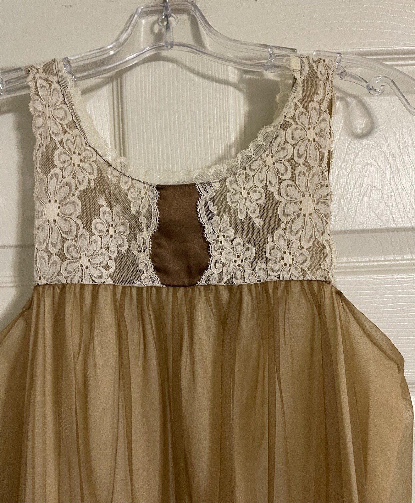 Vintage Vanity Fair Peignoir Set Robe Gown Women’s Sz S Mocha Brown Double Nylon