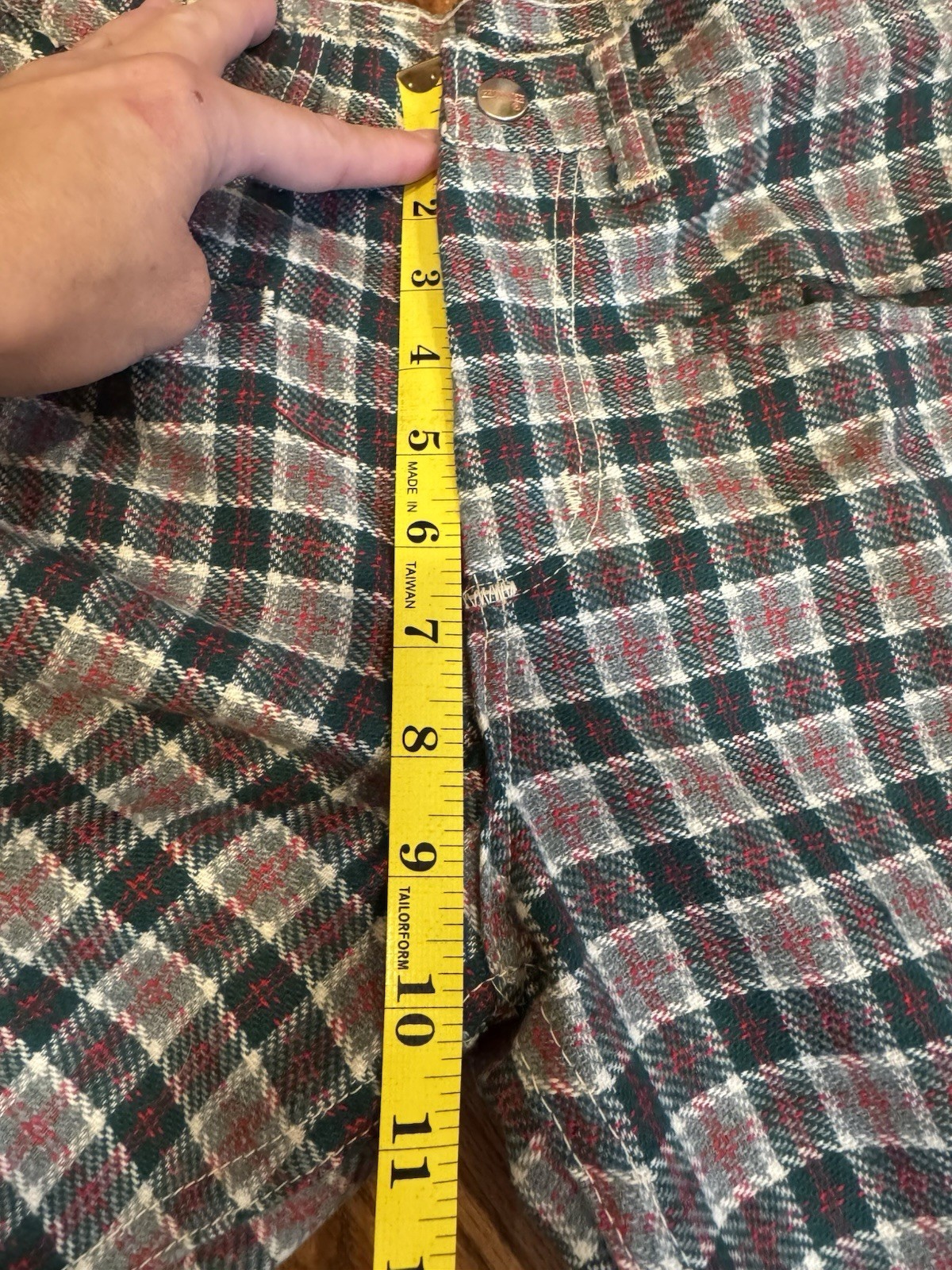 Vtg 1970s Maverick Plaid Pants XS 24×31 Green Red Checkered Bell Bottoms EUC