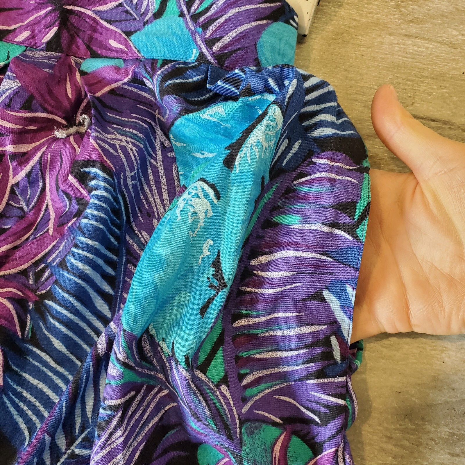 VTG Tropical Shorts Pleated Sz S Hawaiian Purple Blue Teal High Waist 80s Boho