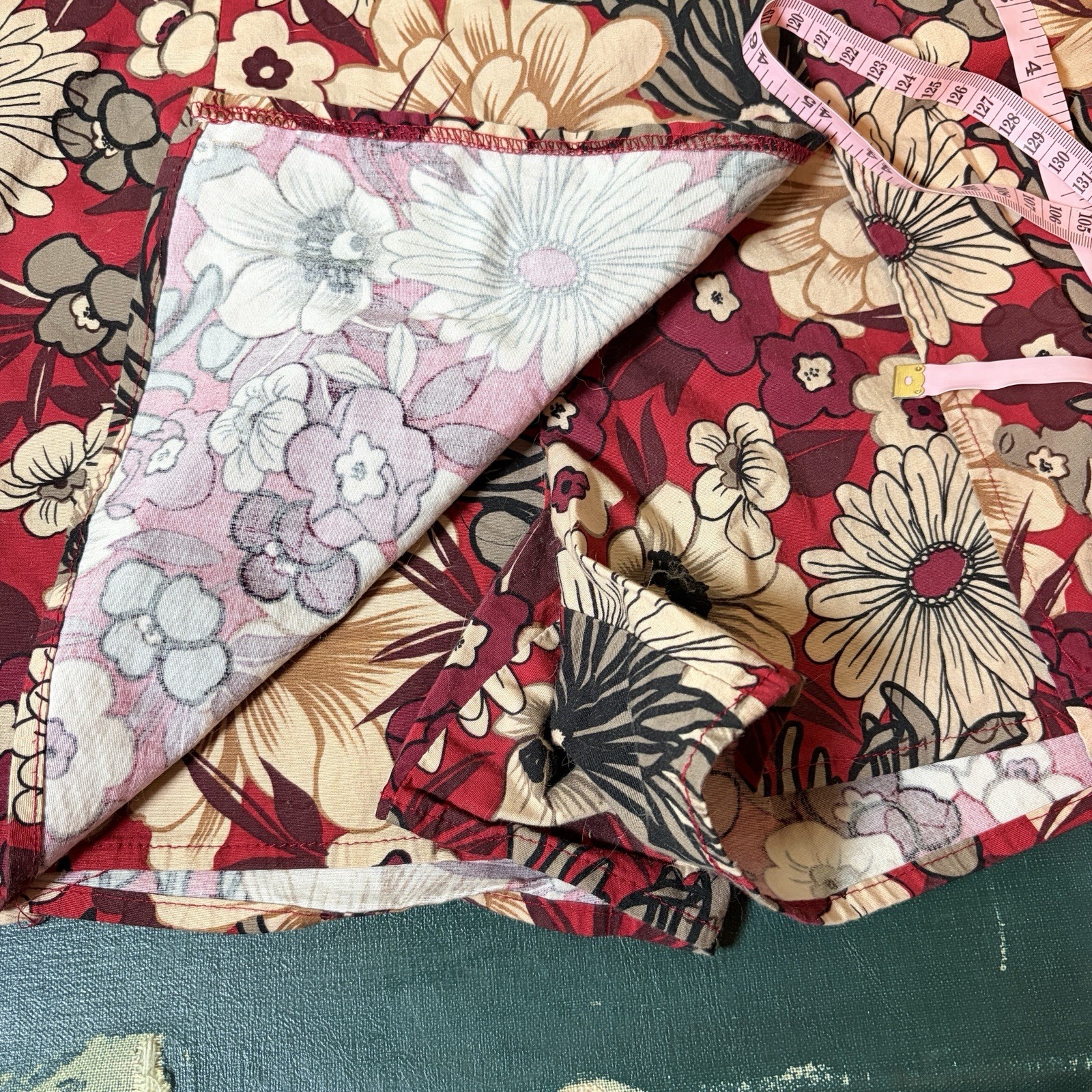 Vintage 90s Wrapper Made In USA Red Floral Hawaiian Skirt Size S