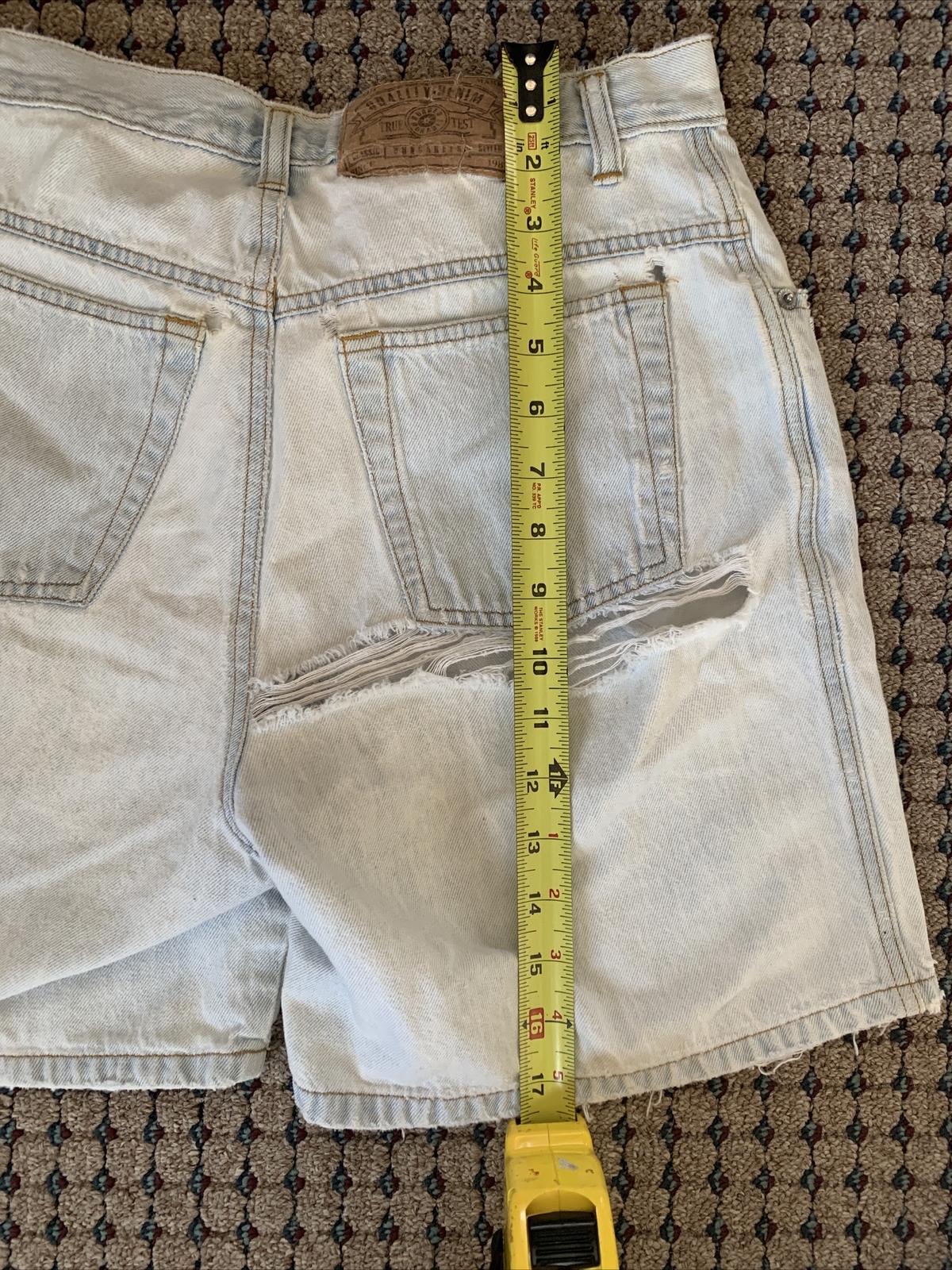 Vintage 1990s Memphis Stone Wash Denim Mom Jeans Shorts – Button fly