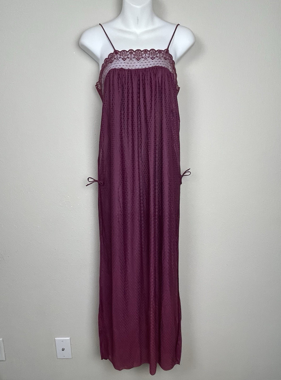 Maidenform Dreamwear Lingerie S Maroon Polka Dot Lace-Up Slip Y2K Vintage