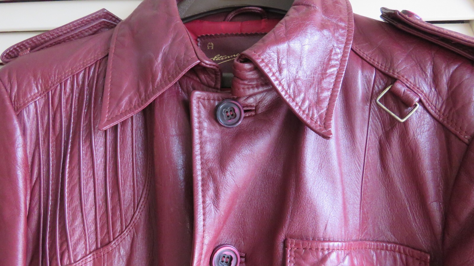 Vintage Men’s/Ladies Etienne Aigner Burgundy Leather Jacket Size MEDIUM 36-38