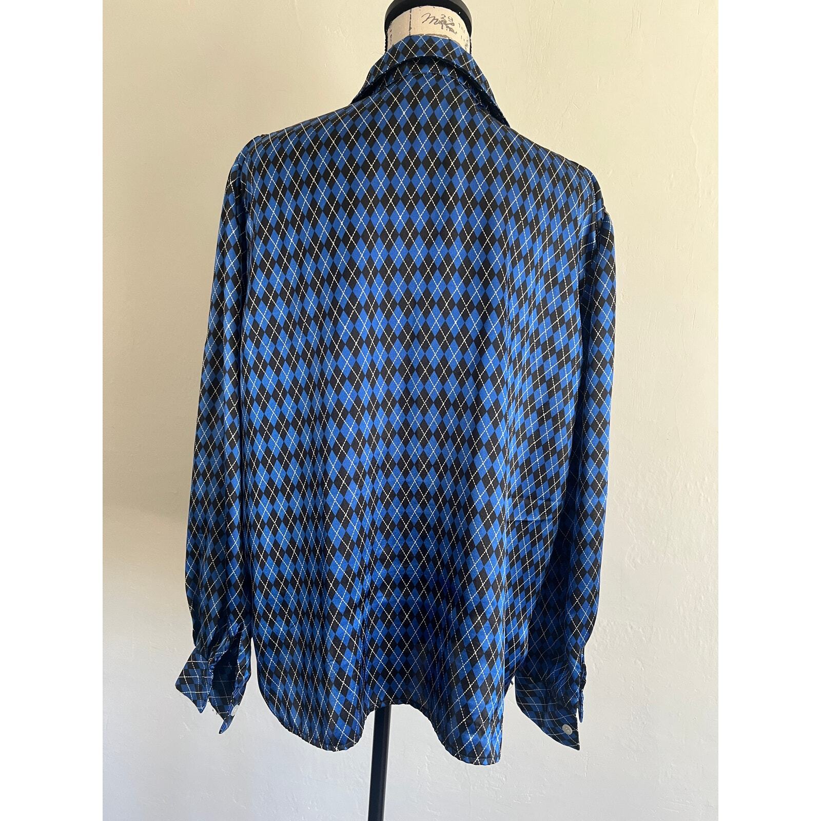 Norton McNaughton Blue and black silky argyle dress shirt