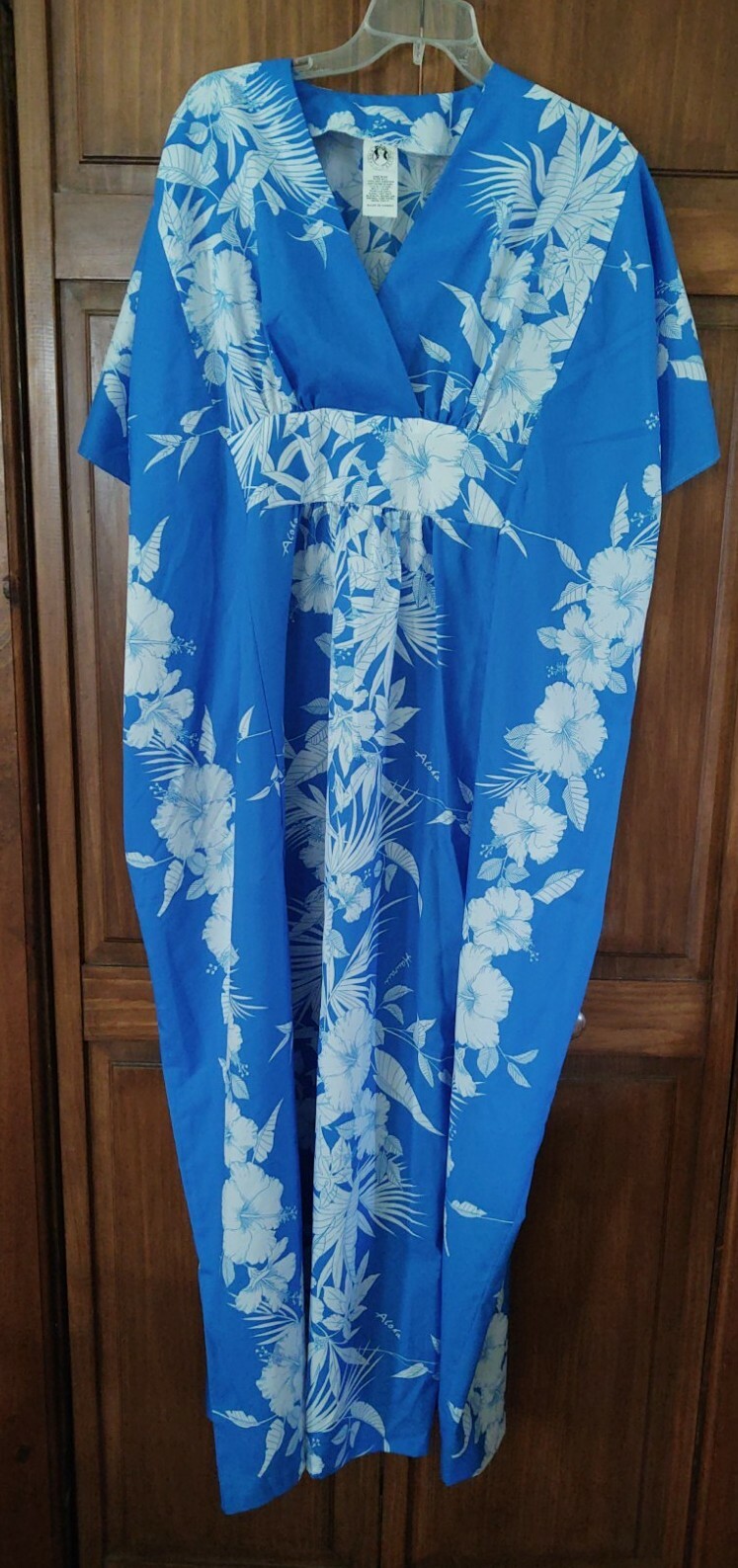 VTG ROYAL CREATIONS BLue White Hawaiian Dress Muumuu Aloha Caftan One Size Maxi