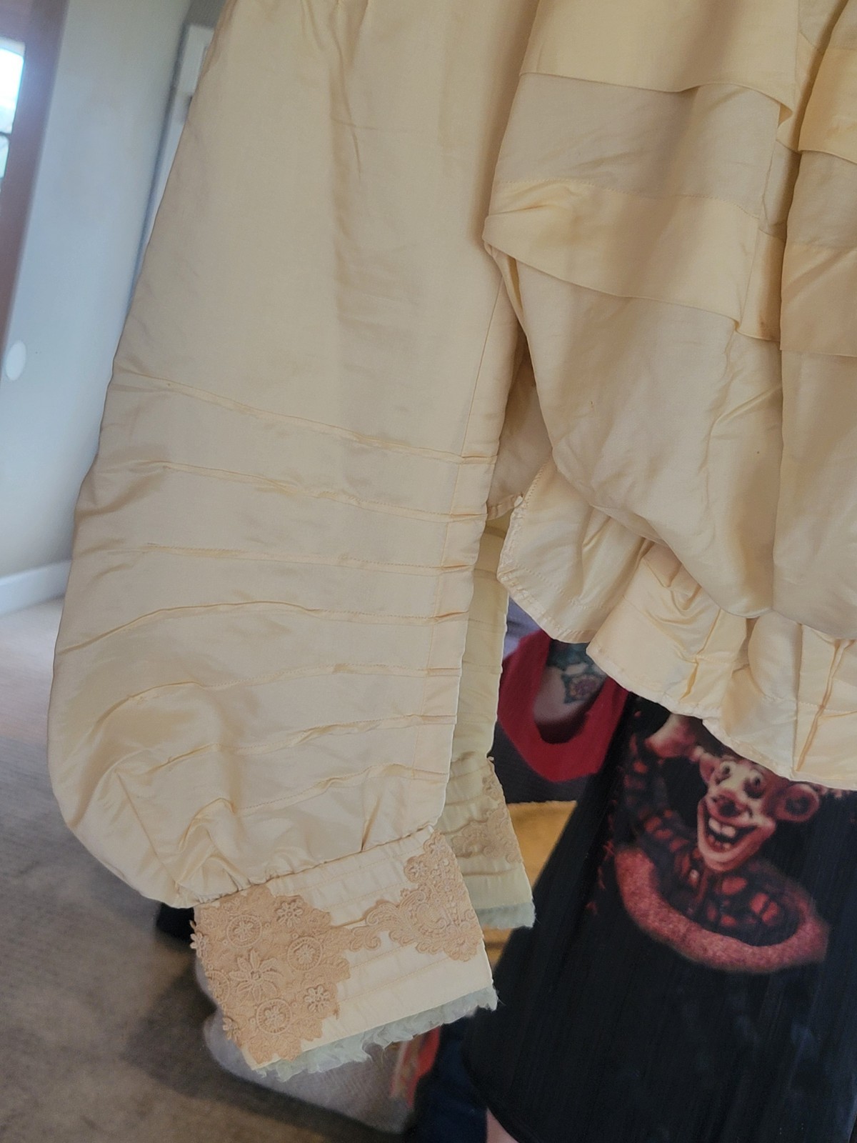 ANTIQUE EDWARDIAN BODICE TOP CREAM COLOR WITH LACE DETAILS AS IS COND XS