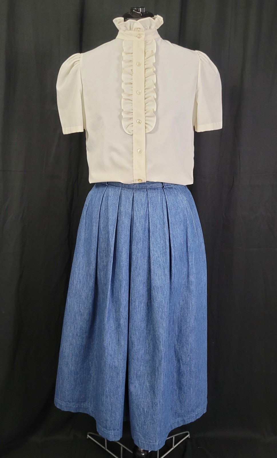 Vintage Lucky Winner Ivory S/S Blouse w Ruffled Collar & Placket Size 9/10
