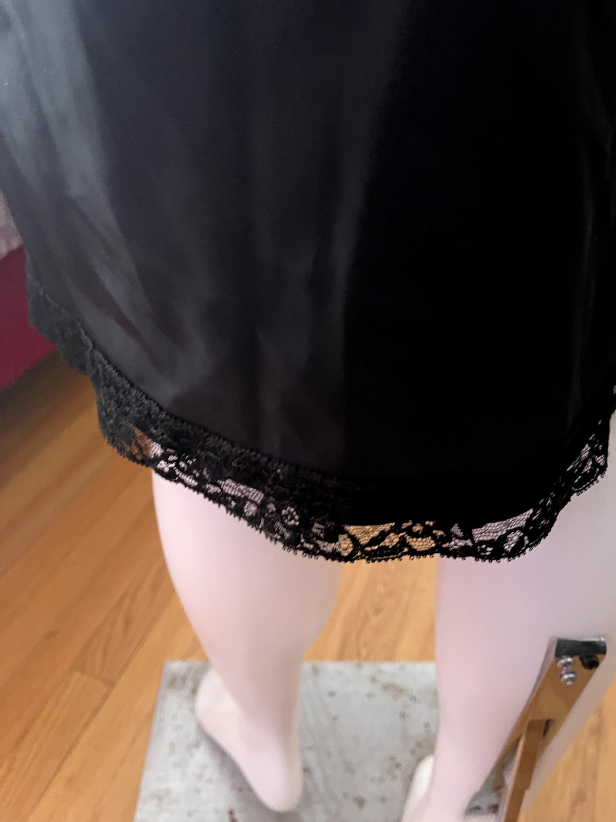 Vintage Woman’s BLACK Full Slip Dress Chemise HEAVENLY FISCHER Nylon Lace SZ 34