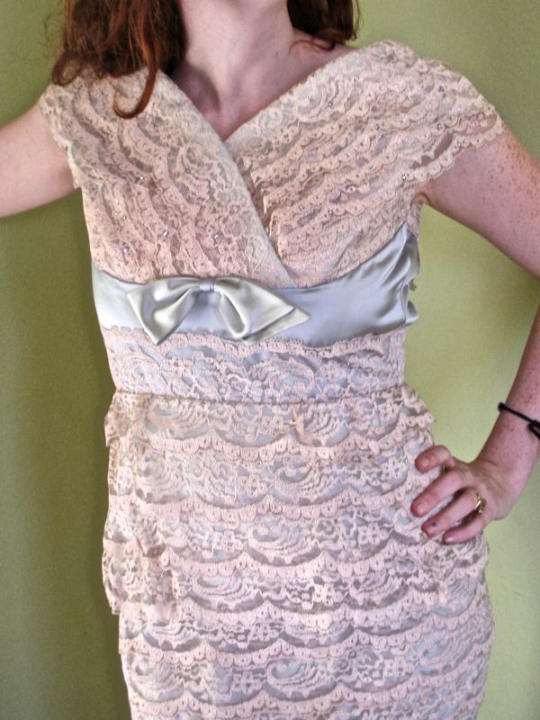 VTG 50s Tiered Lace Bombshell Pin Up Cocktail Dress Rhinestones Sydney North S
