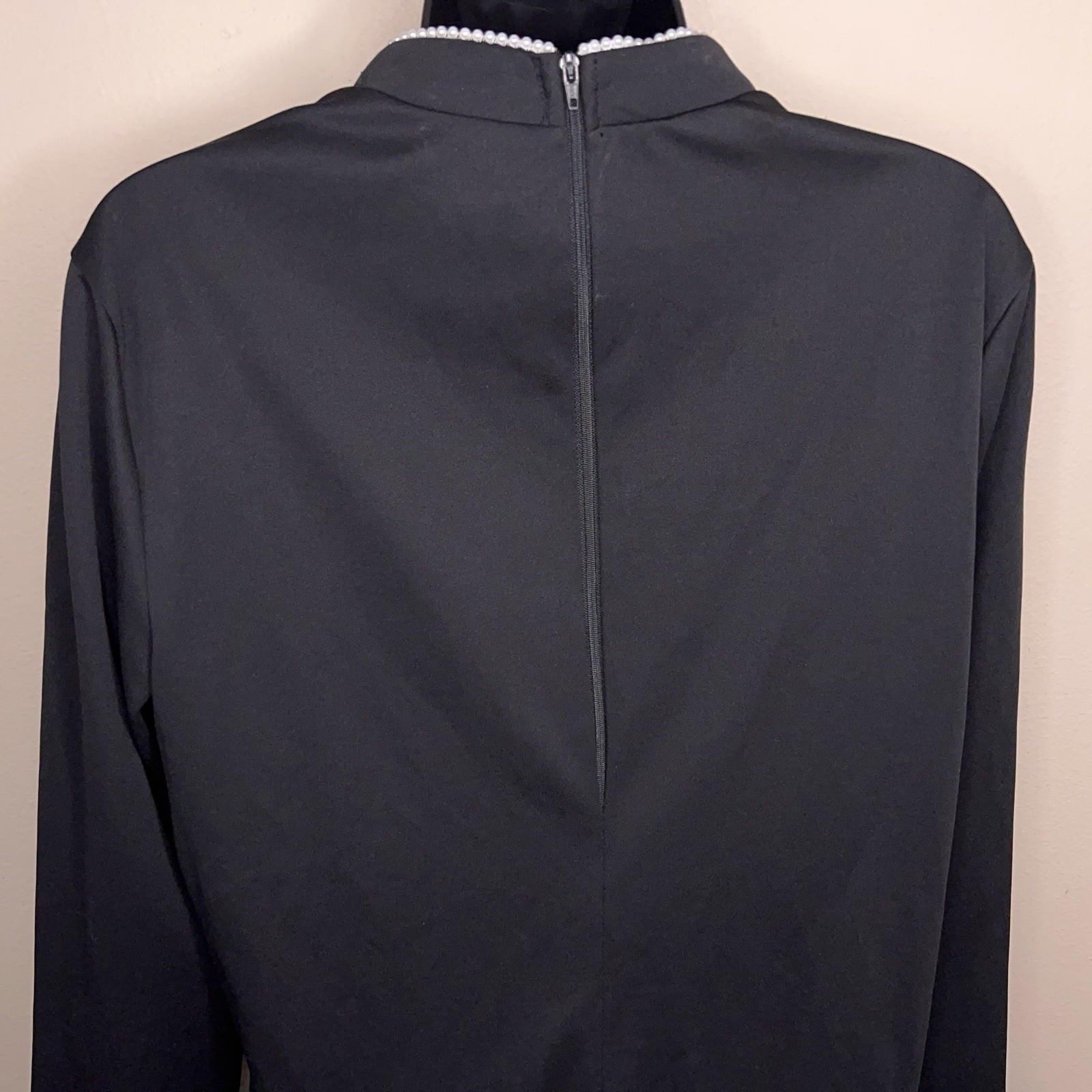 Vintage Ko Ko Knit Black Mock Neck Blouse Long Sleeve High Collar Pearl Accent