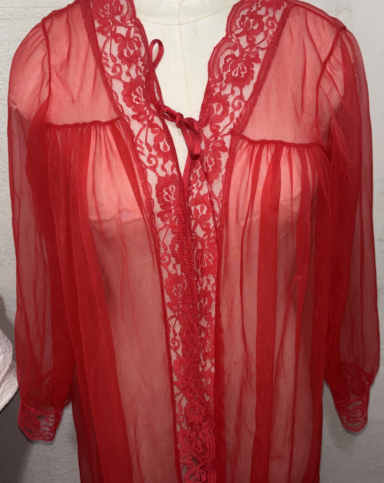 Vintage Glencraft Lingerie Red nylon and lace lingerie nightgown #0012
