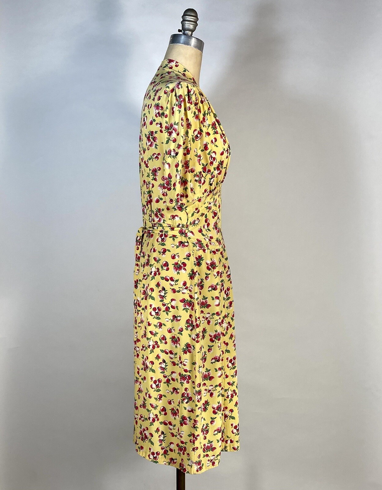 Vintage late 1930’s – 1940’s yellow rayon BERRIES & CHERRIES print swishy dress