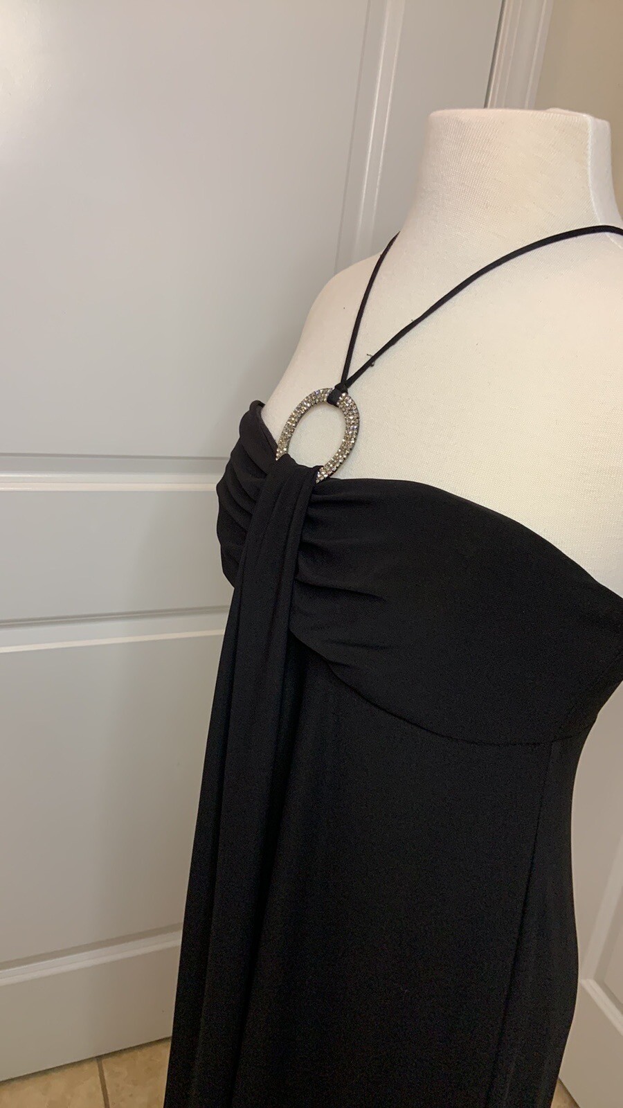 R & M Richards Vintage ladies black gown size 8. Rhinestone on tassel and broach