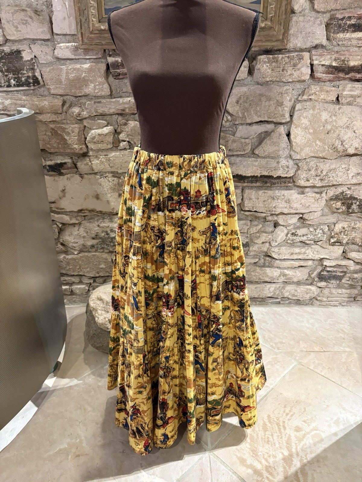Vintage Sharon Young Sportswear Yellow Western Print Broomstick Skirt Size S/M