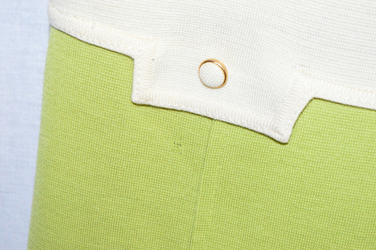 1960’s Mod Secretary Green Beige 100% Wool 2 Piece Dress Suit Modern Day Medium