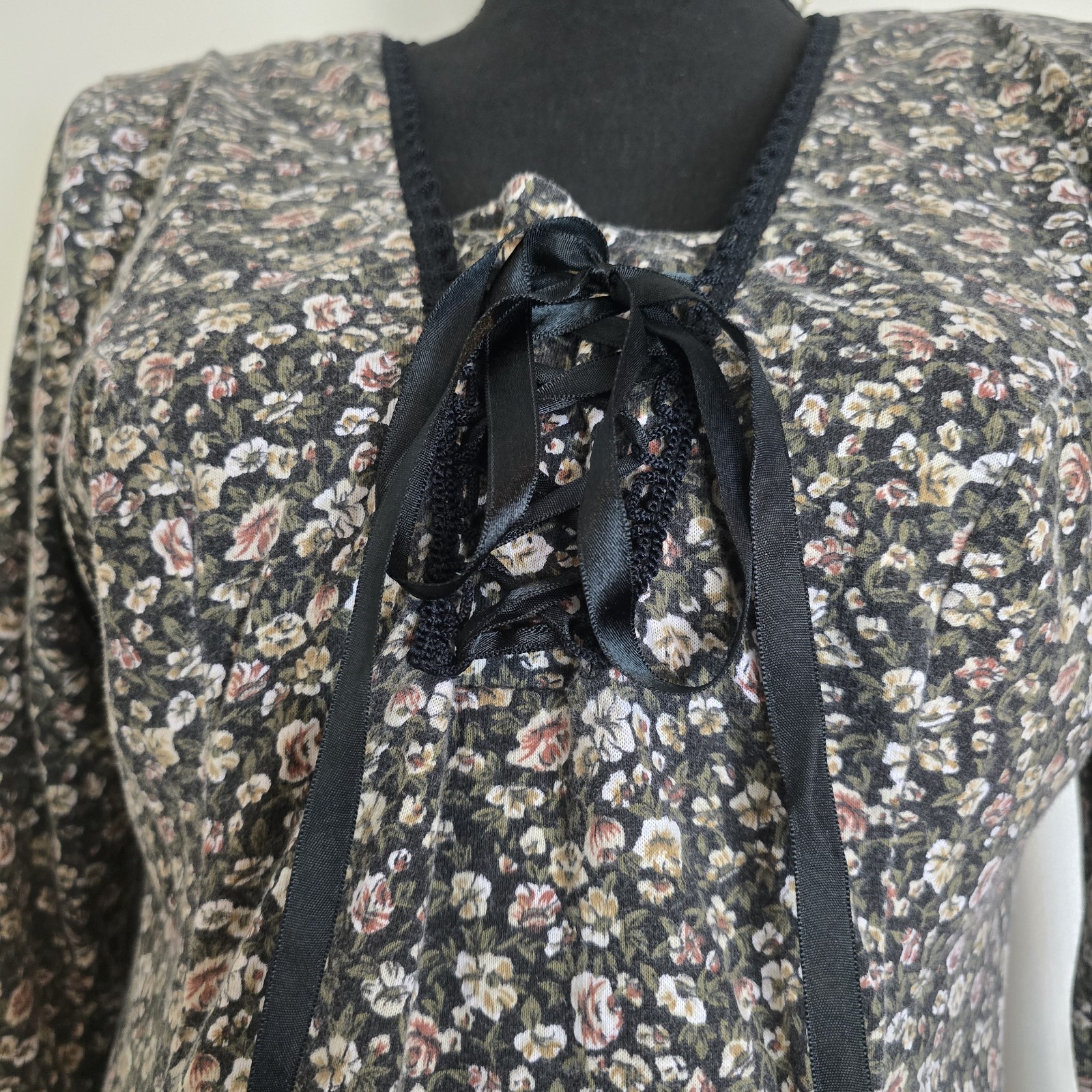 Vintage 90s Y2K Mini Dress Ditsy Floral Tie Chest Whimsigoth Cottagecore