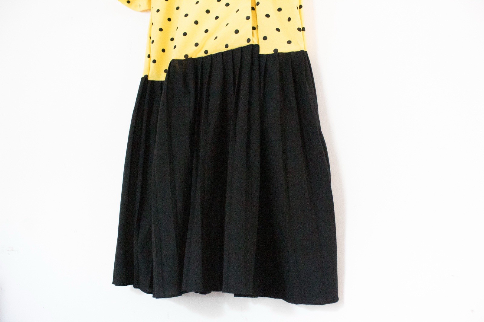 Whirlaway | Vintage 80’s Yellow & Black Polka Dot Drop Waist Dress | Size 14