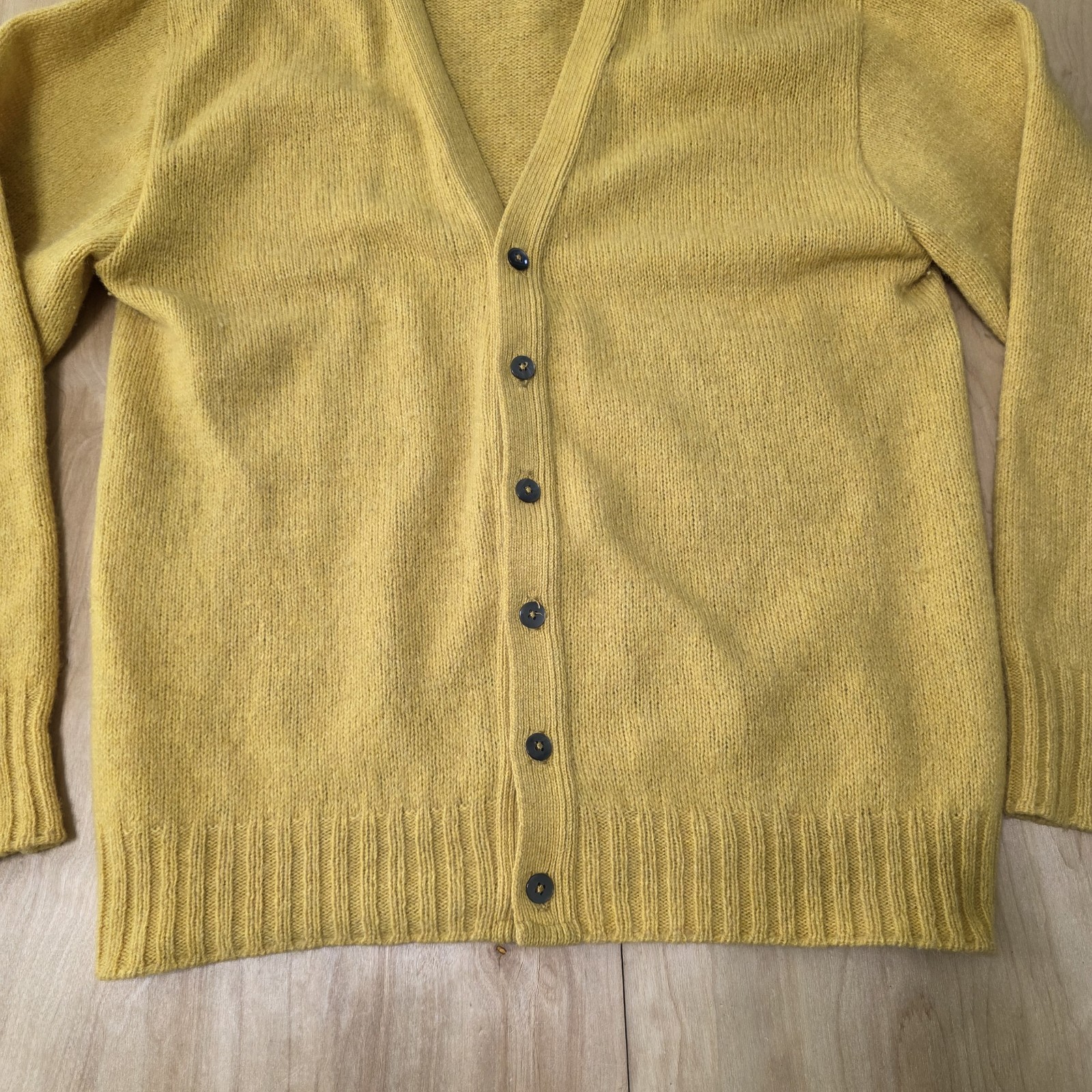 Vintage McGregor Cardigan Women’s Sz L yellow Wool Blend 60s 70s RARE