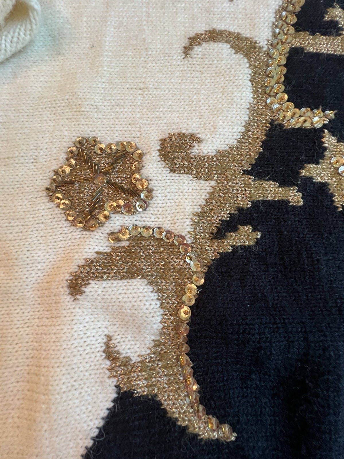 Vintage Alfred Dunner Sweater L Black Cream Gold Sequin 80’s Shoulder Pads Lrg