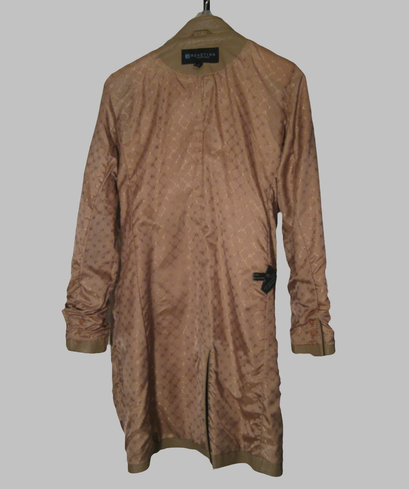 VTG WOMEN’S KENNETH COLE REACTION TAUPE MILITARY STYLE LEATHER COAT SIZE: MED