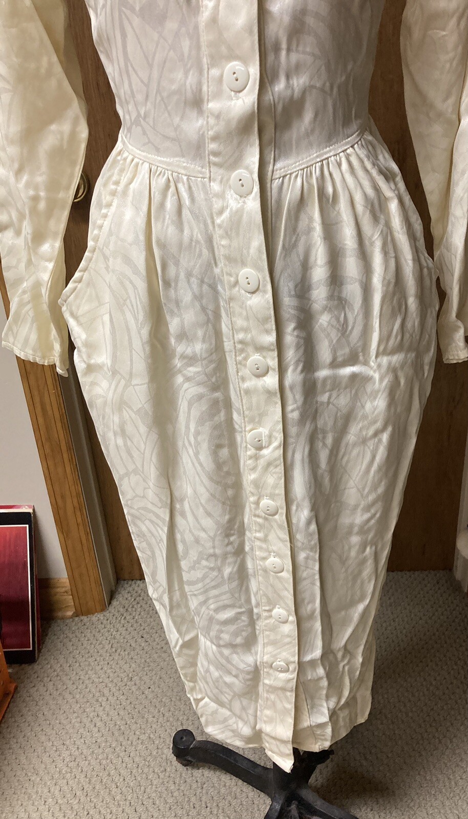 Vintage 90s  White Cream Silk-like Dress.size 3 buttons down the front 
