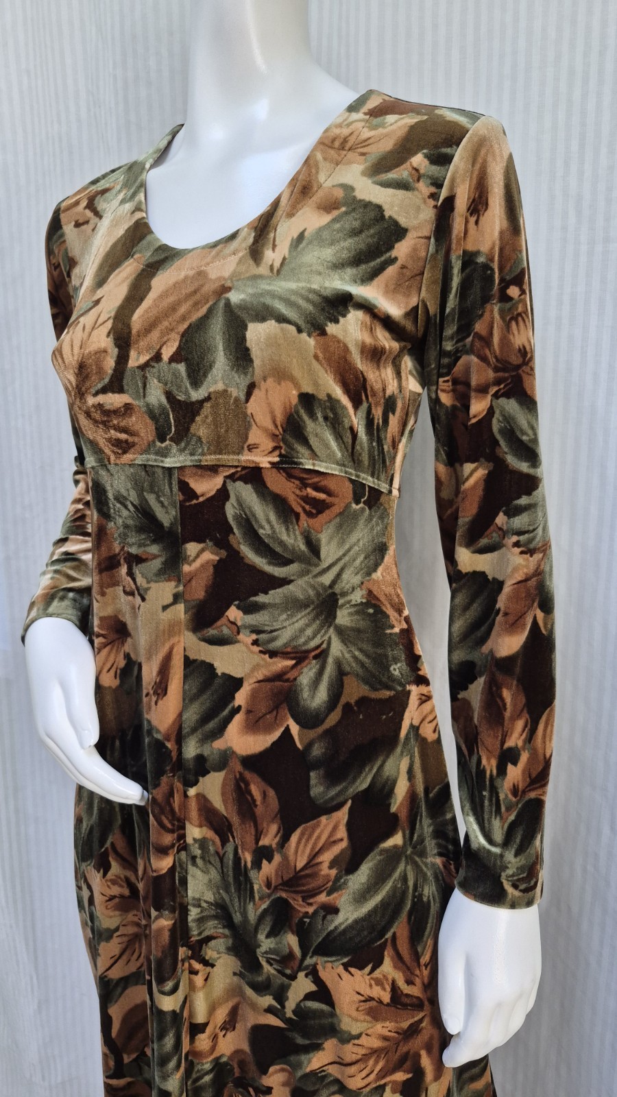 Vintage 1990s Rabbit Rabbit Rabbit Designs Brown Green Velvet Dress – Size S/M